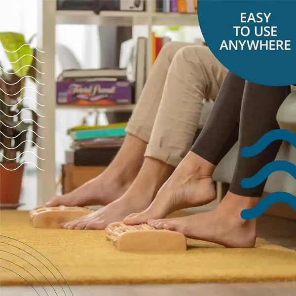 Promotional banner for a wooden foot massager in Pakistan featuring a 40% off discount and highlighting its natural wood design.